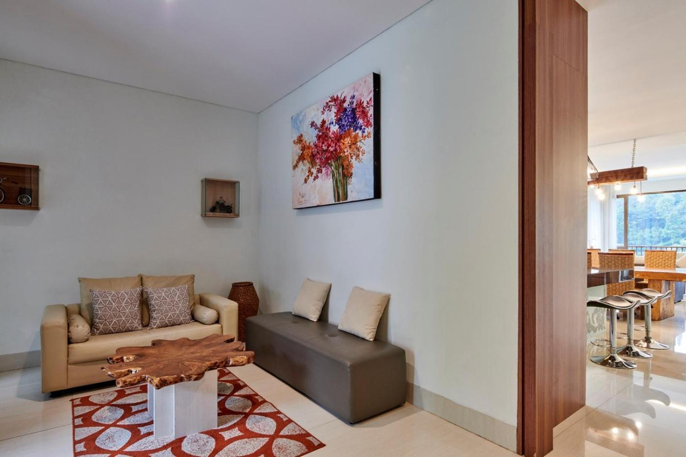 Narwastu Hill View Villa 6 Bedrooms With A Private Swimming Pool Bandung Exterior foto