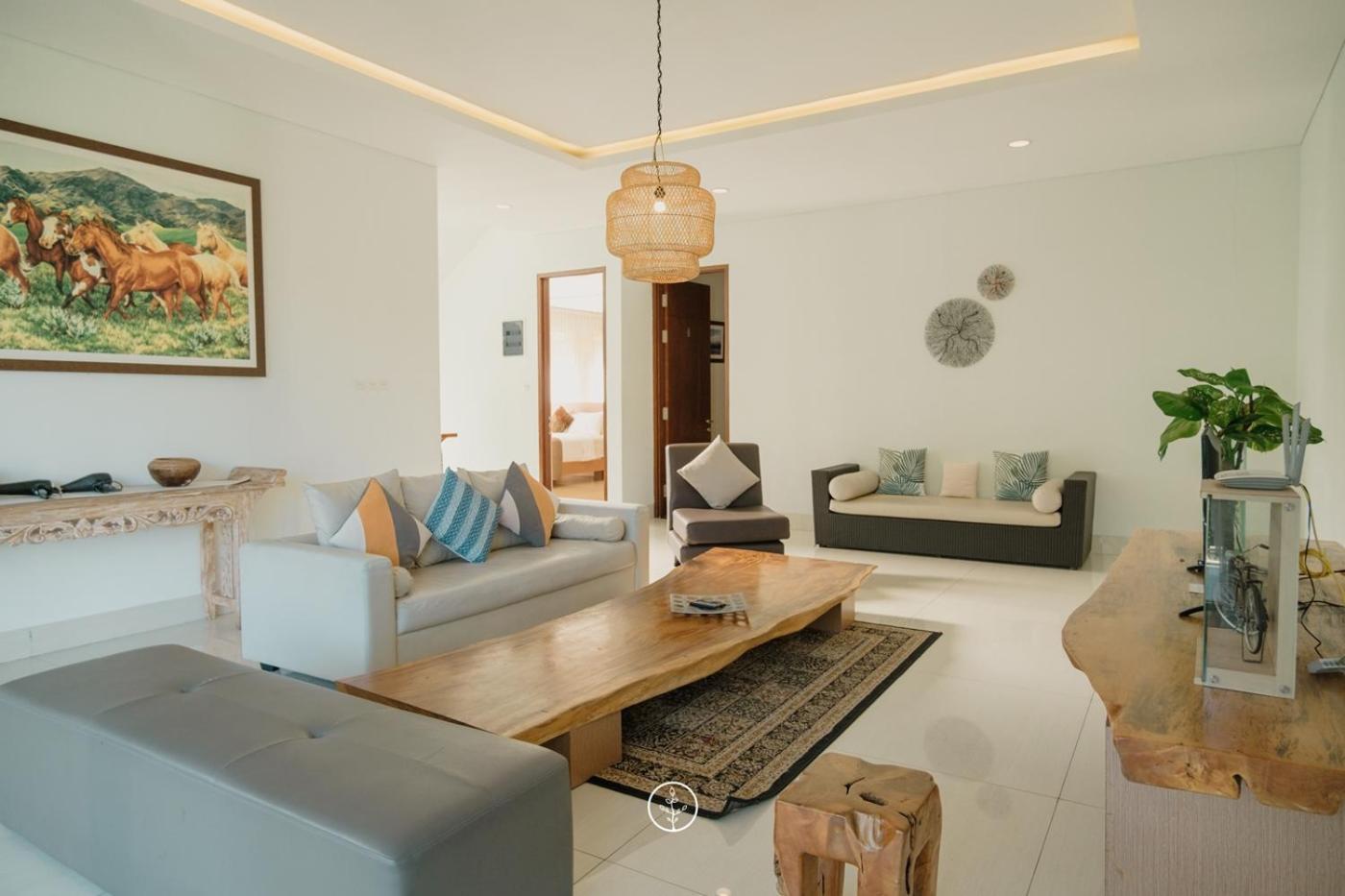 Narwastu Hill View Villa 6 Bedrooms With A Private Swimming Pool Bandung Exterior foto
